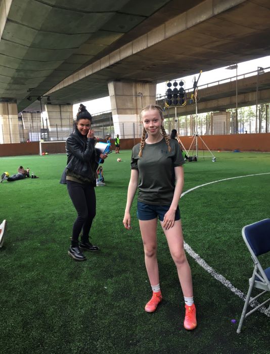 Kumi Ward Kumi Ward Football Freestyler